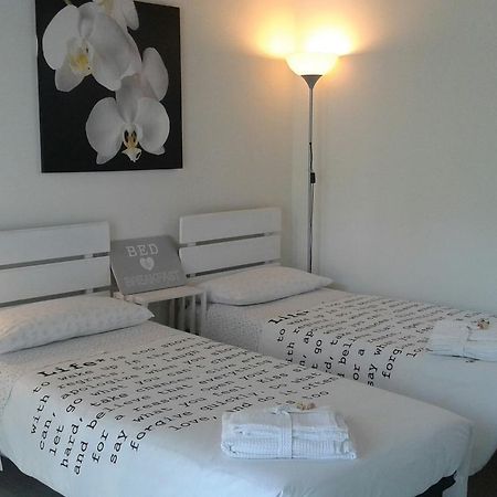 Bed and Breakfast La Casa Di Emma Роццано Екстер'єр фото